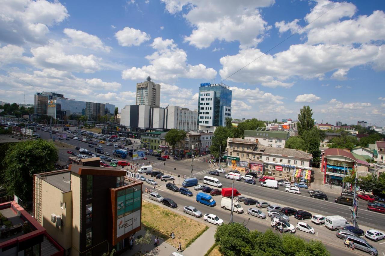 Ferienwohnung Apartament Curat Si Confortabil Str. Ismail 86 In Centrul Chisinaului Exterior foto